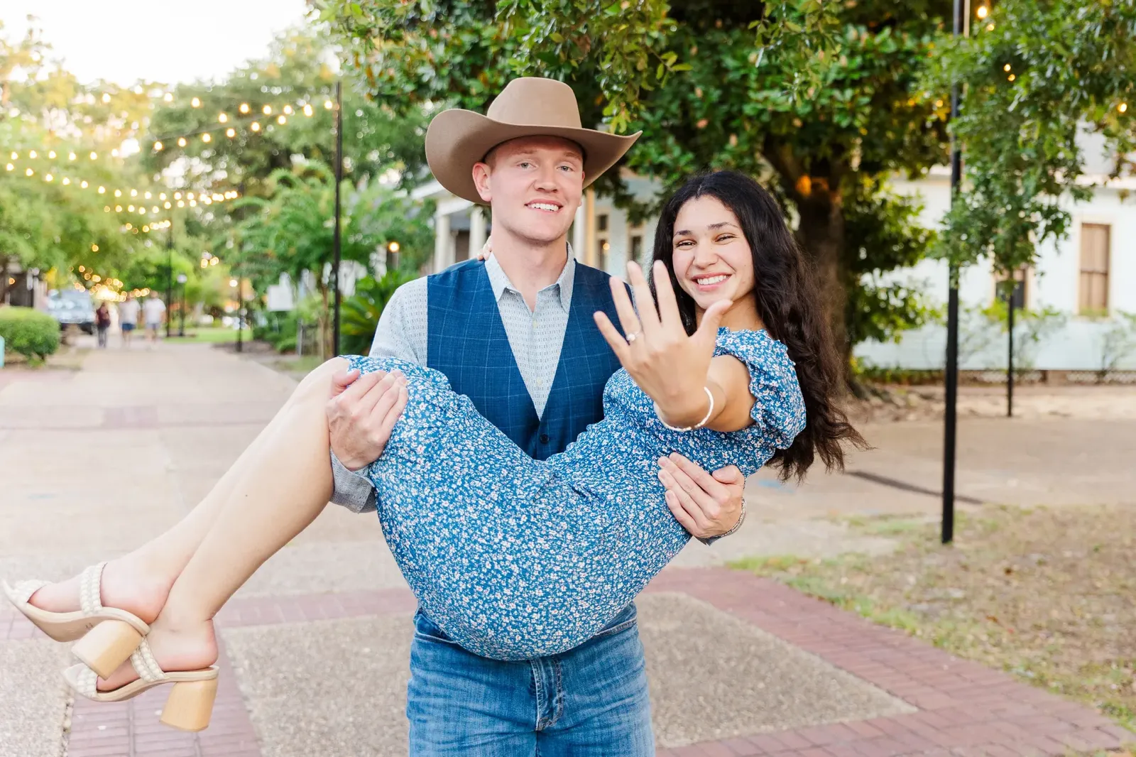 Engagement portrait in natural setting
