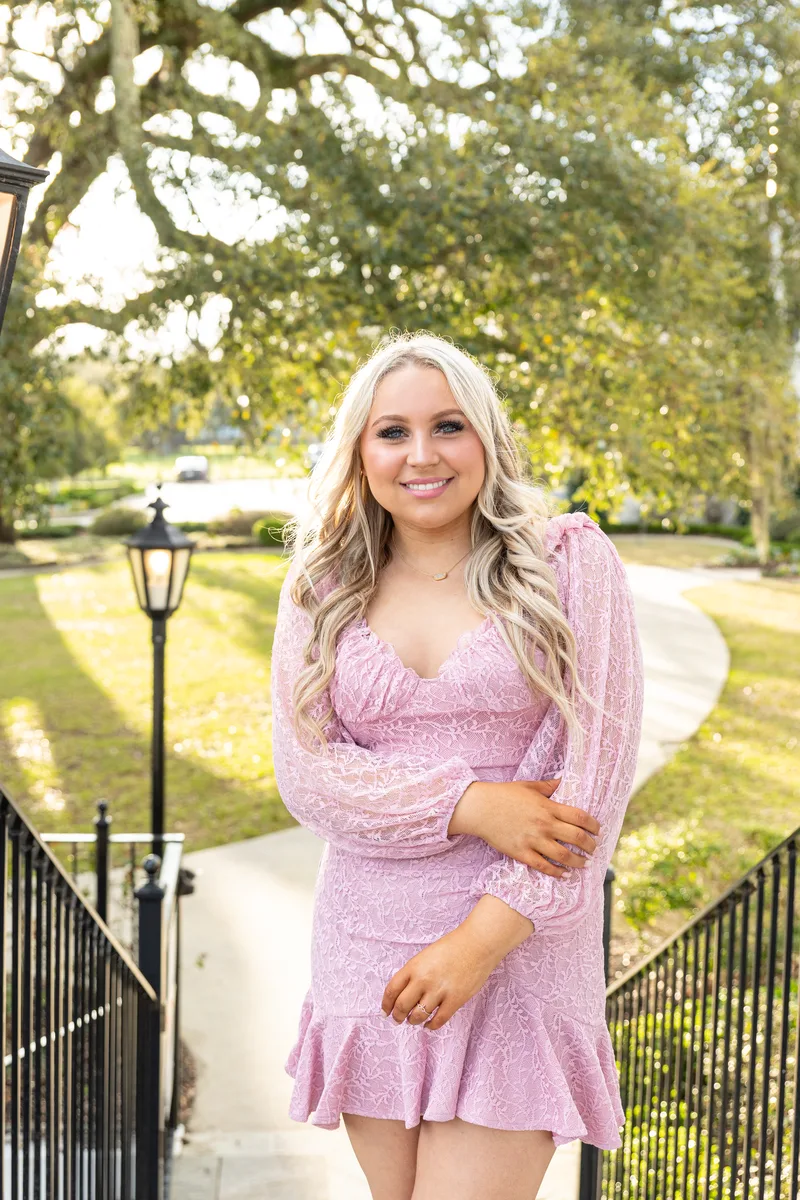 Senior portrait with rustic elements