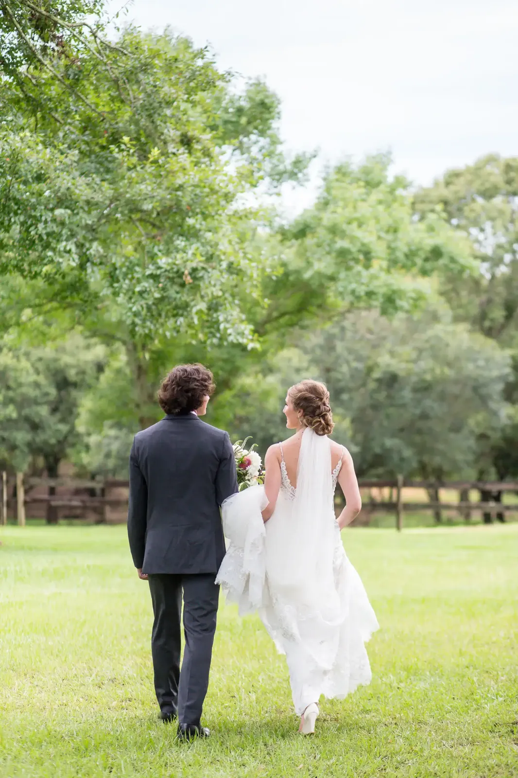 Wedding moment with bride and groom